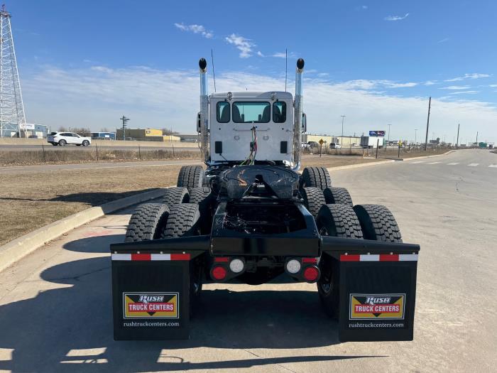 2027 Peterbilt 567-8