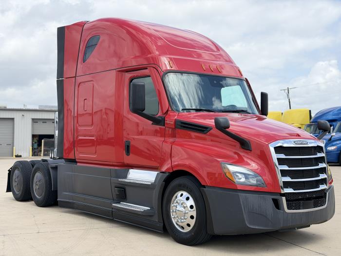2023 Freightliner Cascadia-2