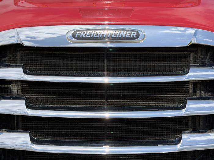 2023 Freightliner Cascadia-12