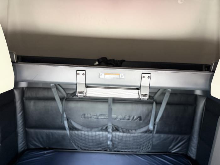 2023 Freightliner Cascadia-24