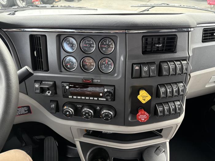 2027 Peterbilt 567-13