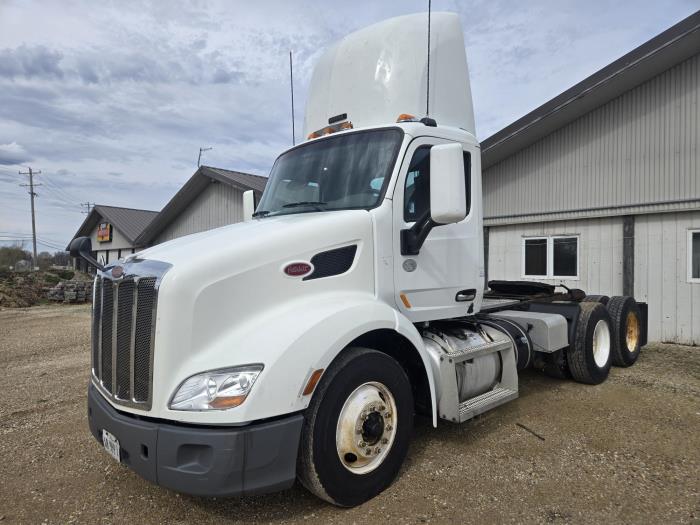 2016 Peterbilt 579-1