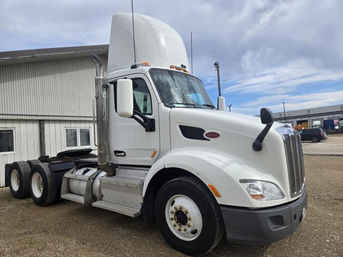 2016 Peterbilt 579-2