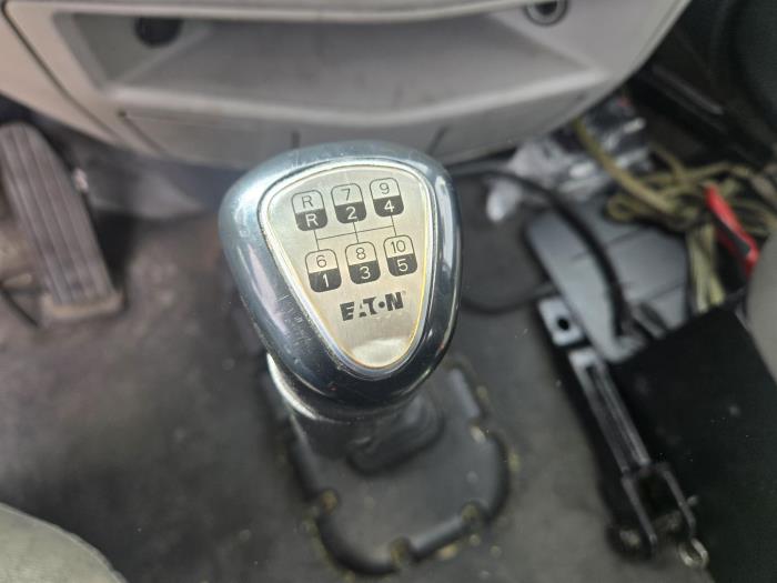 2016 Peterbilt 579-4