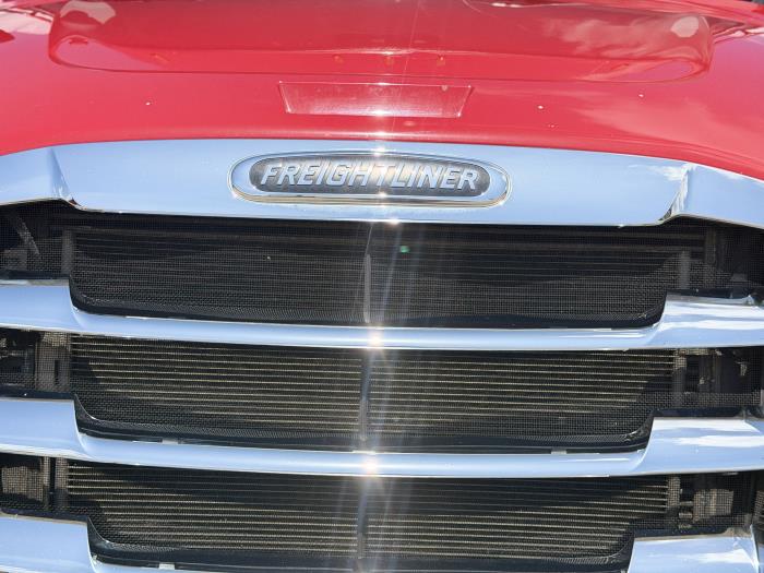 2023 Freightliner Cascadia-12