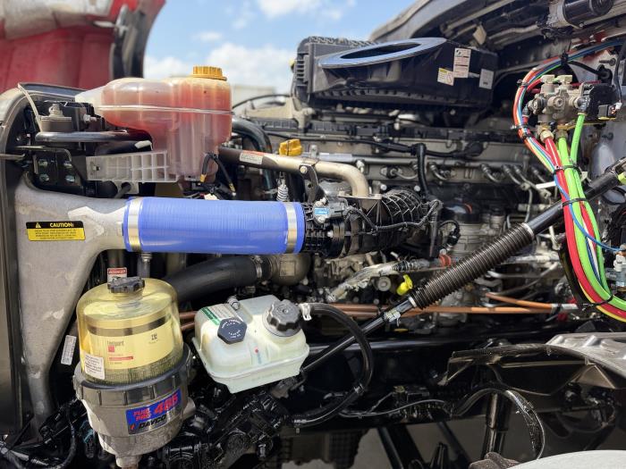 2023 Freightliner Cascadia-14