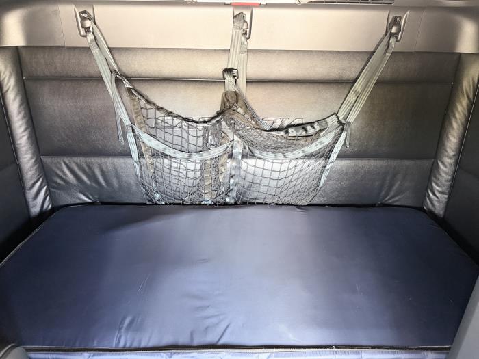 2023 Freightliner Cascadia-24