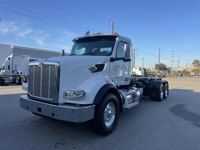 2027 Peterbilt 567-1