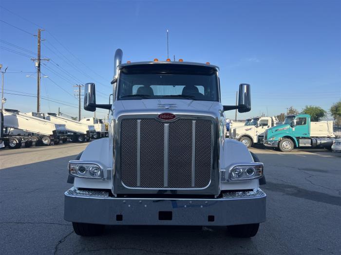 2027 Peterbilt 567-2