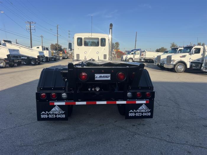 2027 Peterbilt 567-6