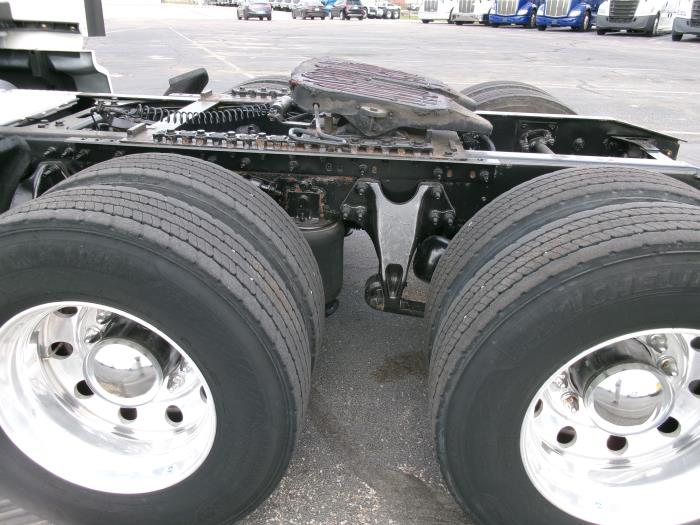 2019 International LT625-4