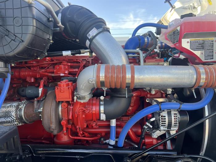 2027 Peterbilt 567-12