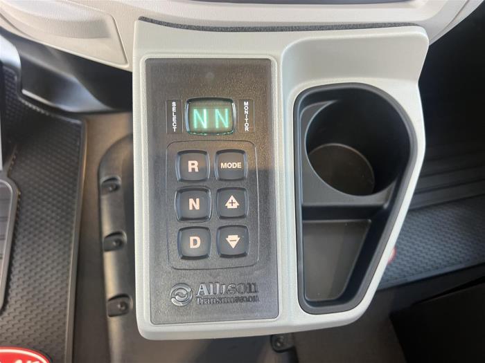 2027 Peterbilt 567-21