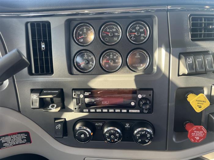 2027 Peterbilt 567-29