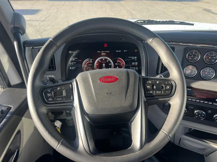 2027 Peterbilt 567-30
