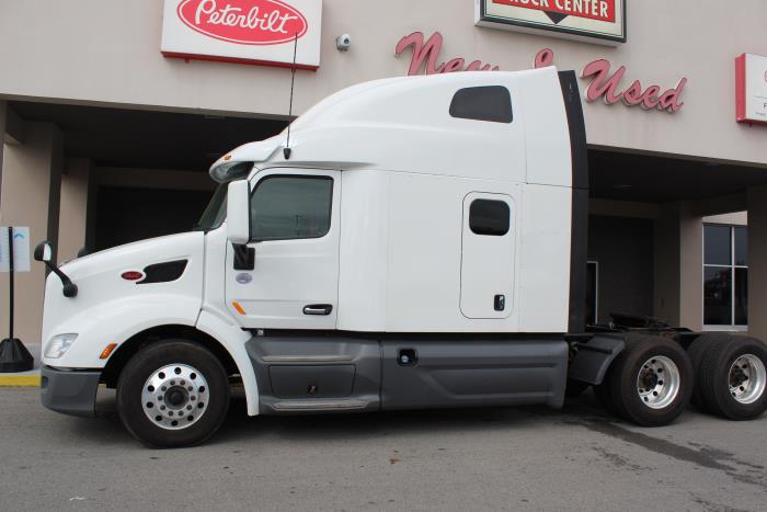 2020 Peterbilt 579-2
