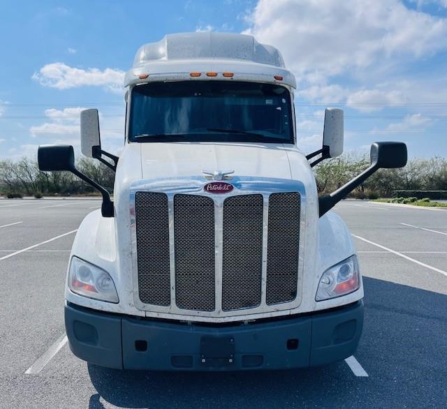 2021 Peterbilt 579-1