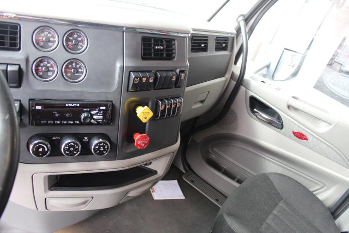 2020 Peterbilt 579-10