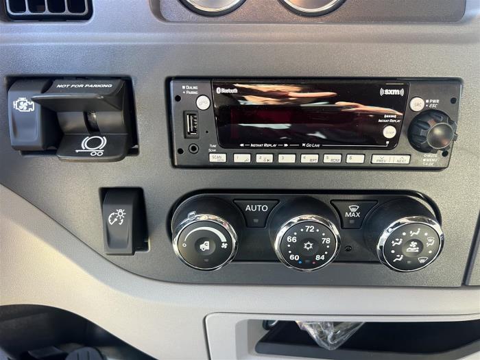 2027 Peterbilt 579-23