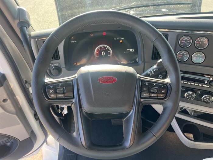 2027 Peterbilt 579-24