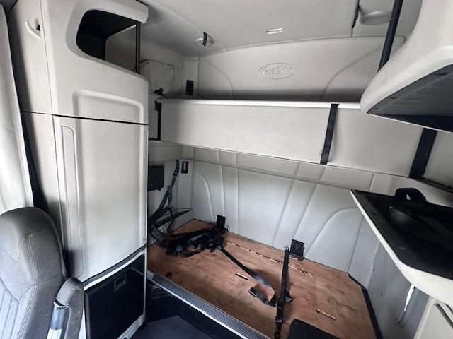 2021 Peterbilt 579-12