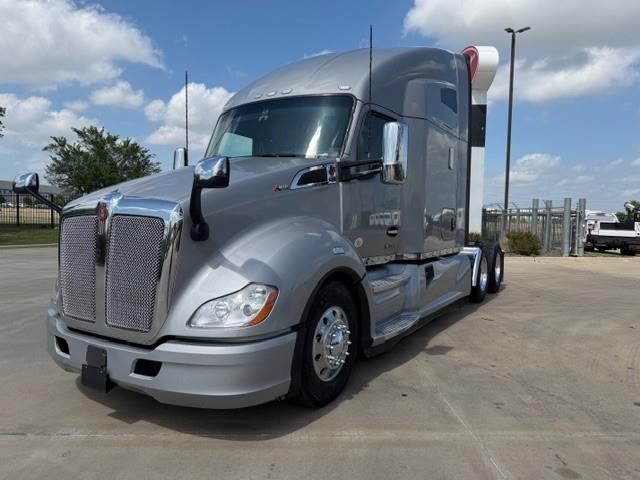 2022 Kenworth T680-0