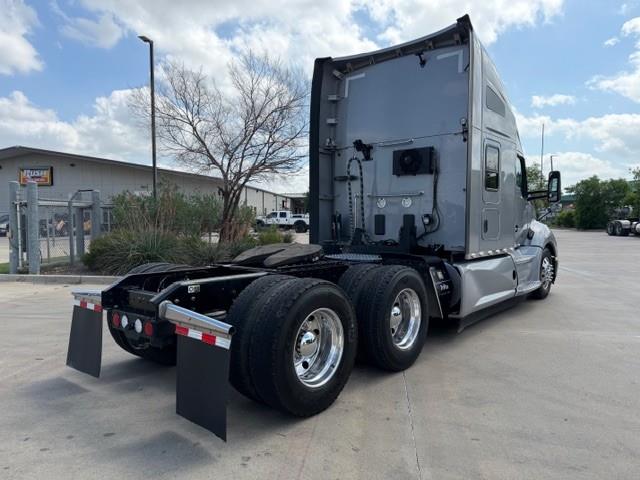 2022 Kenworth T680-6