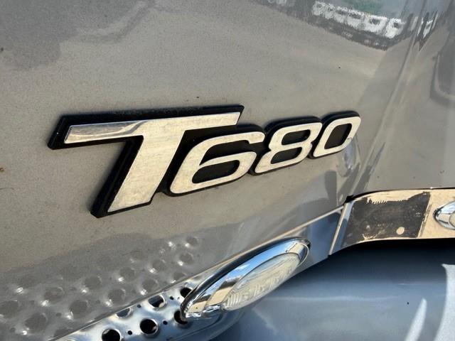 2022 Kenworth T680-14