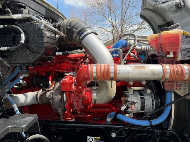 2022 Kenworth T680-16