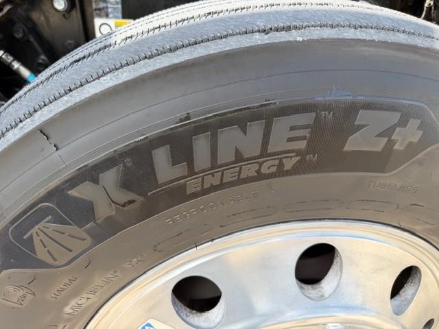 2022 Kenworth T680-17