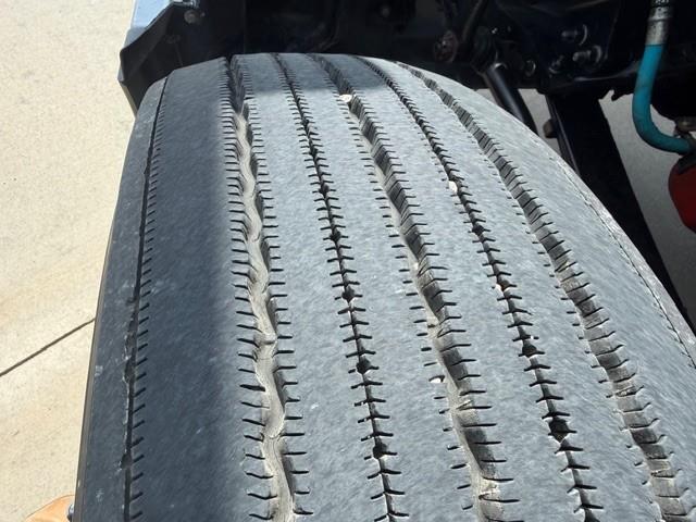 2022 Kenworth T680-19