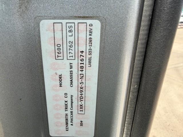 2022 Kenworth T680-27