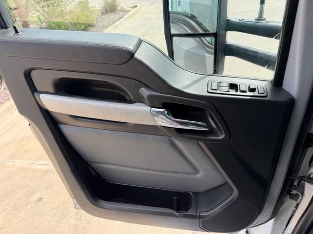 2022 Kenworth T680-31