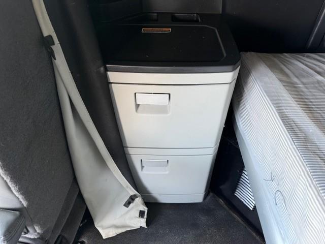 2022 Kenworth T680-37