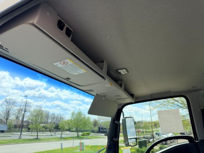 2027 Isuzu NRR - image 14