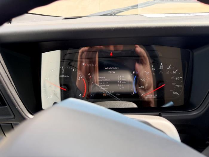 2027 Isuzu NRR - image 17