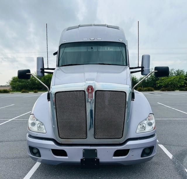 2022 Kenworth T680-1