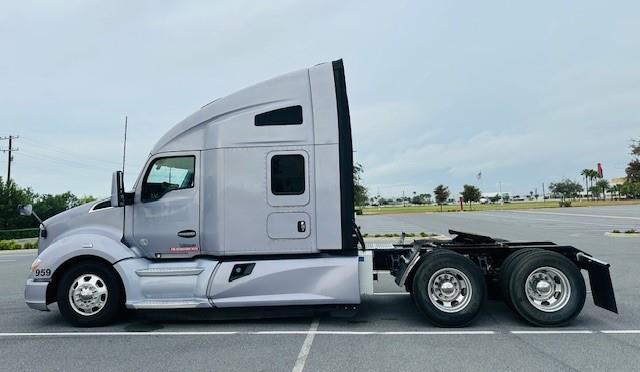 2022 Kenworth T680-7
