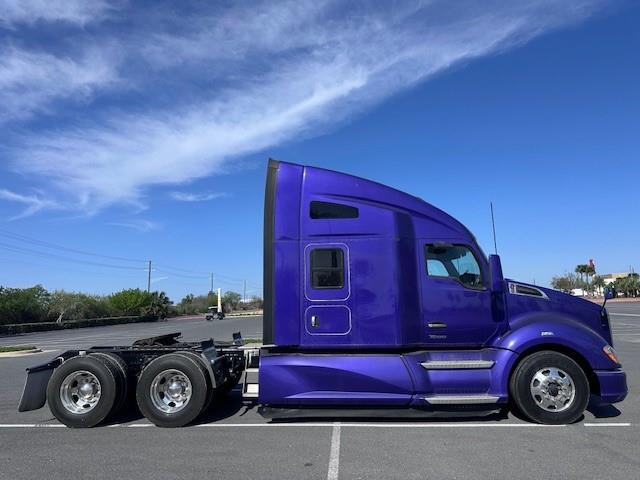 2022 Kenworth T680-3
