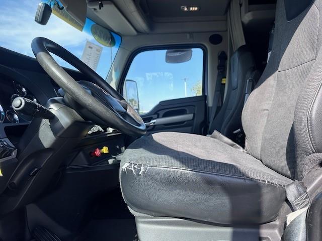 2022 Kenworth T680-9