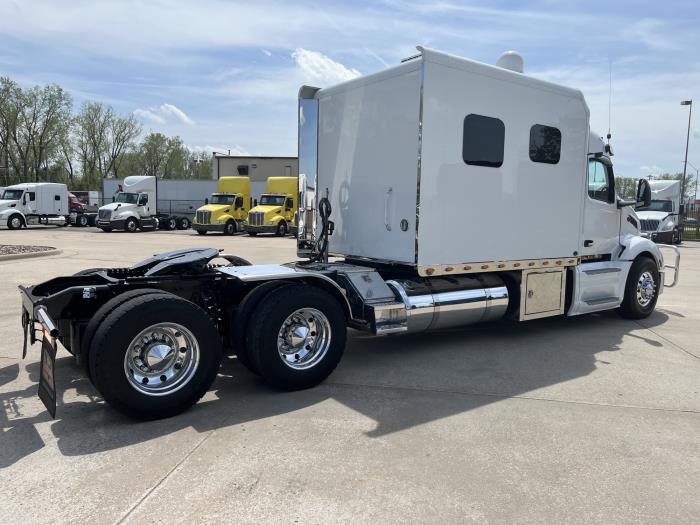2023 Peterbilt 579-6