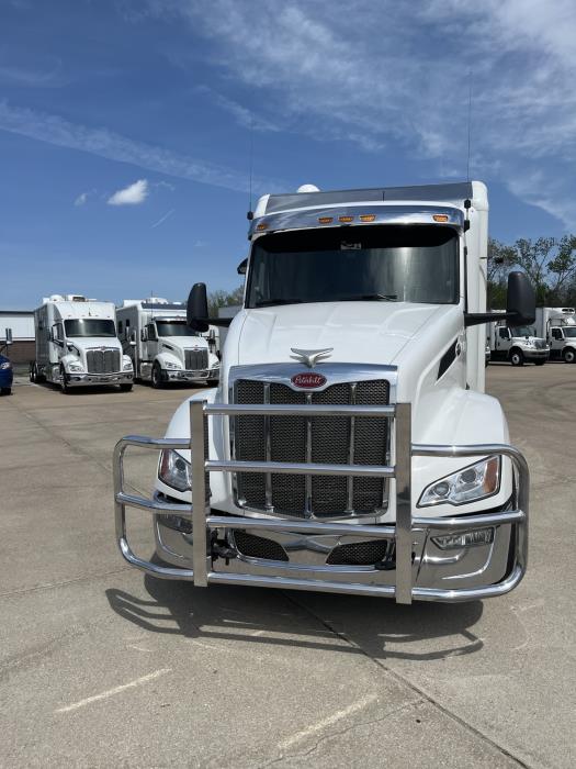 2023 Peterbilt 579-7