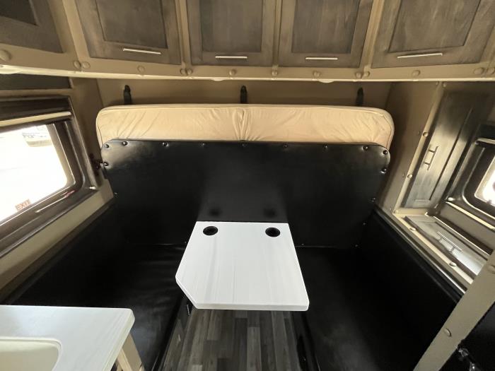 2023 Peterbilt 579-19