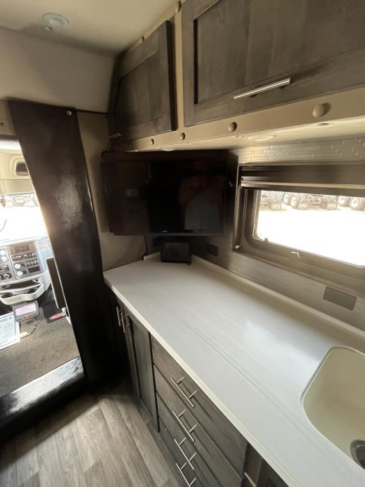 2023 Peterbilt 579-23