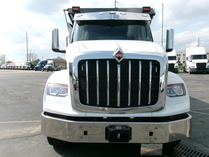 2026 International HX - image 2