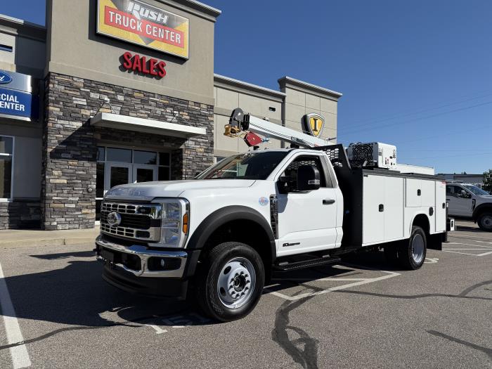 2025 Ford F-550-1