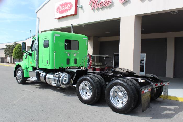 2021 Peterbilt 567-3