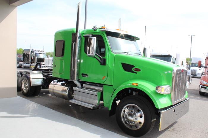 2021 Peterbilt 567-7