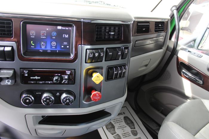 2021 Peterbilt 567-11