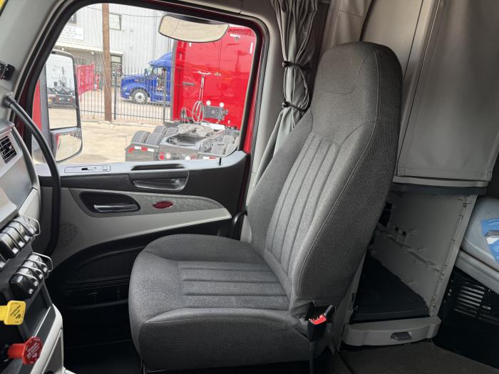 2022 Peterbilt 579-5